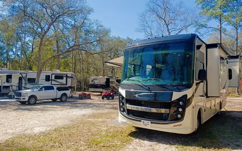 2022 CONVENIENT & EASY TO DRIVE RV!!! Entegra Coach Vision 27A