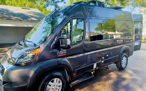 2022 CONVENIENT & EASY TO DRIVE RV!!! THOR SCOPE 18M