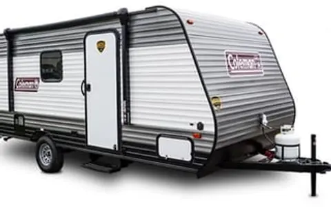 2024 Coleman Lantern 17B Travel Trailer.