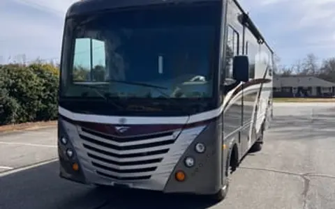 2016 Fleetwood RV Storm 32H
