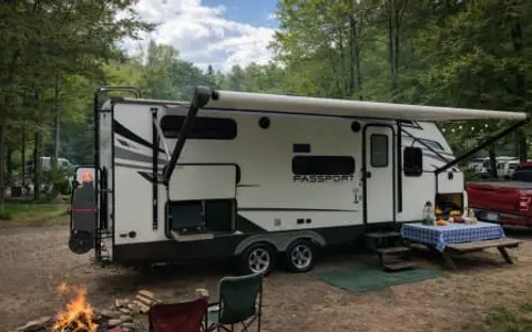 "Mountain Breeze" - Keystone Passport sleeps 6