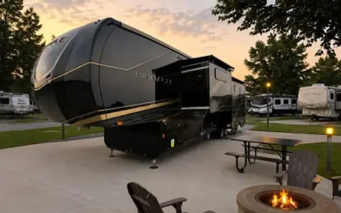 "Mountain Majesty"   Jayco Pinnacle 5th Wheel Sleeps 4   *Delivery Only*