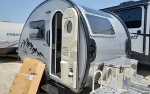 2021 nuCamp RV T@B 320 S