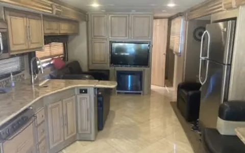 Coachmen Encounter 37F Spacious 2015 Rental