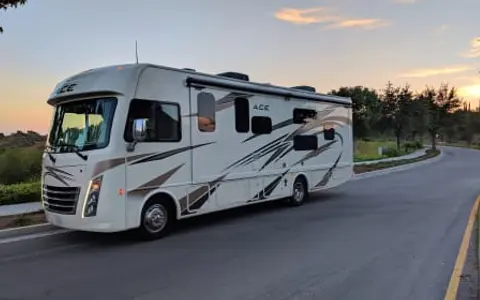Thor Bunkhouse - Family Explorer - DELIVERY