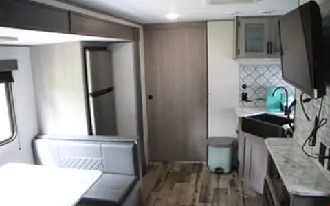 Antheia's Retreat RV Rental