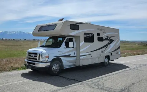 Alan's Coachmen Leprechaun Class C
