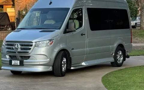 2023 Midwest Automotive Designs Day Cruiser D4