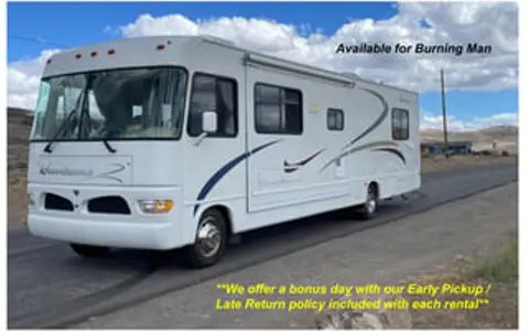 2000 Four Winds RV Hurricane 32A