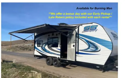 22 ft Toy Hauler with unique layout / Sleeps 6 - aka 'Sammy'