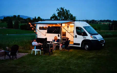 Ram 3500 High Roof "The Sunset"