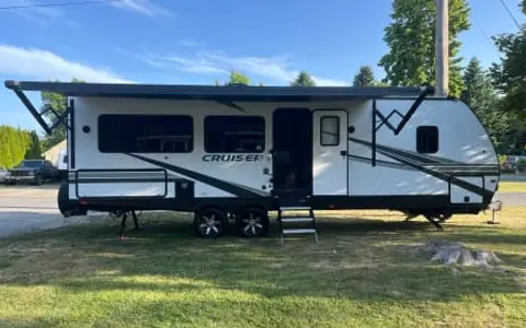 LIKE NEW! 2022 Cruiser Aire Travel Trailer