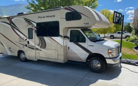 2020 Thor Motor Coach Four Winds