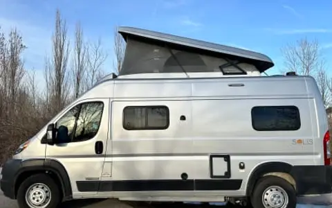 2021 Winnebago Solis - Silver Stream Cruiser