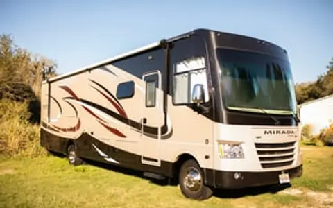 2016 Coachman Mirarda in Tampa Florida