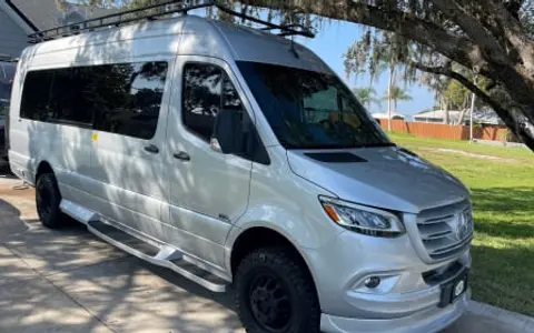 2023 Midwest Automotive Designs Daycruiser S5