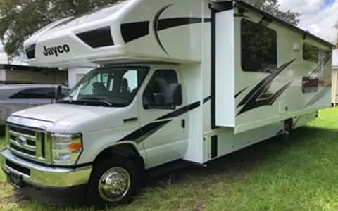 2024 Sunset Splendor Jayco Redh 31F w Bunks & Wifi