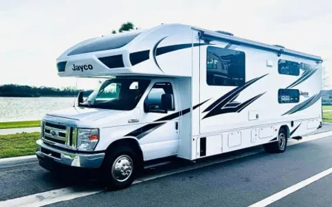 2024 Sunset Splendor, Jayco Redhawk 31F w Bunks and Wifi.