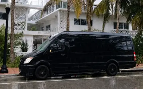 VAN WINGS | CUSTOM MERCEDES BENZ SPRINTERS