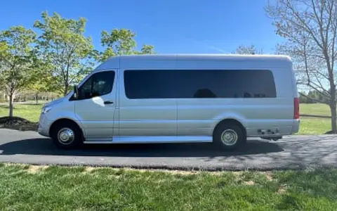 2023 Ultimate Toys Luxury Coach
