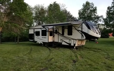 2018 Forrest River Serria 387MKOK