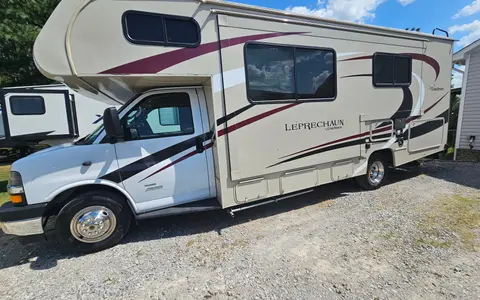 ron 's Coachmen leprachan Class C