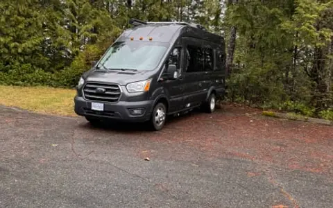 Emma's 2021 Ford Transit 21ft Campervan
