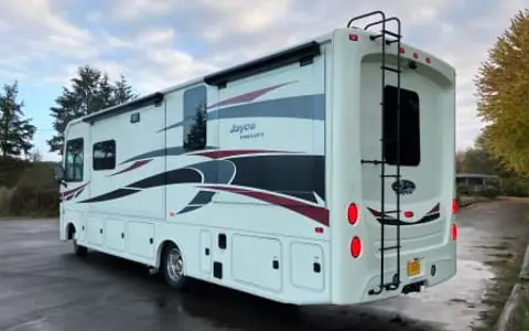 Carly- Your next Great Escape  (2018 Jayco Precept)