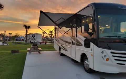 2019 Fleetwood Flair 29M