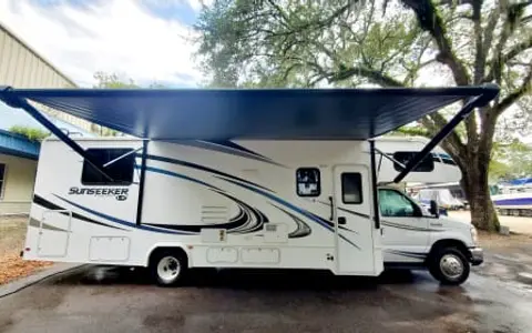 2019 FOREST RIVER SUNSEEKER 2850 31'