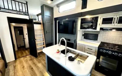 The Clubhouse -We Deliver To Fort Wilderness!