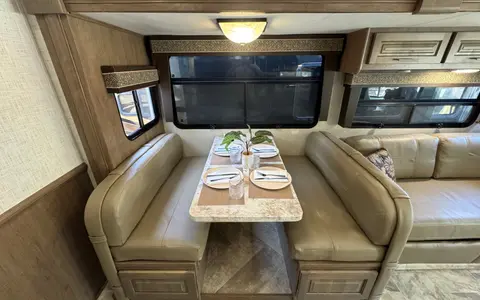 Westland 2018 Forest River Georgetown GT5
