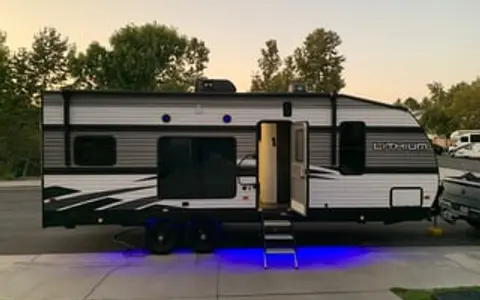 Family/Pet Friendly Toy Hauler