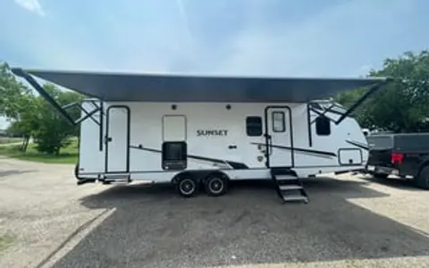 10person 2022 Sunset Trail.