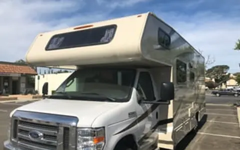 2017 Ford E-350 Leprechaun