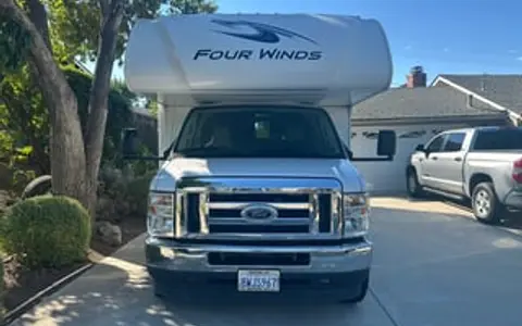 2022 Thor Motor Coach Four Winds 26B