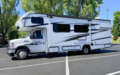 Clean&Comfortable 2023 Forest River Sunseeker LE