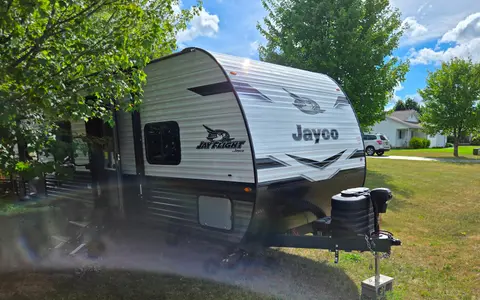 Family Friendly Jayco Jay Flight SLX Travel Trailer