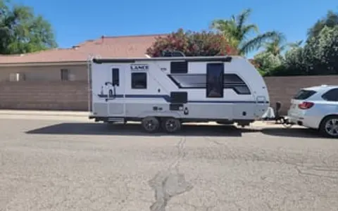 The Perfect Travel Trailer For You!   Lance 1995