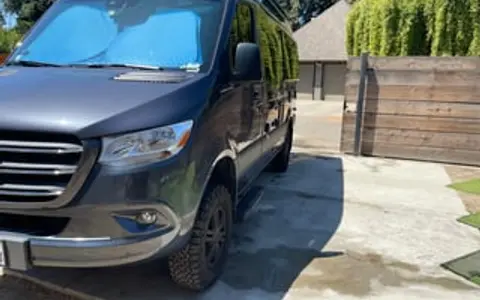 2022 Thor Motor Coach Sanctuary 19L