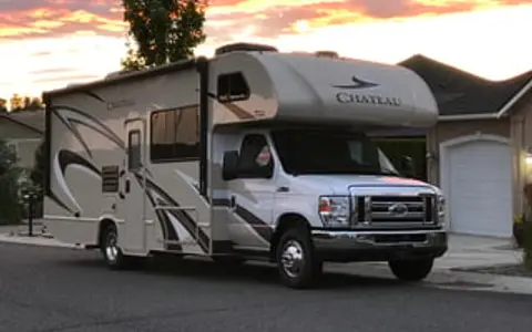 2020 Thor Motor Coach Chateau 26B