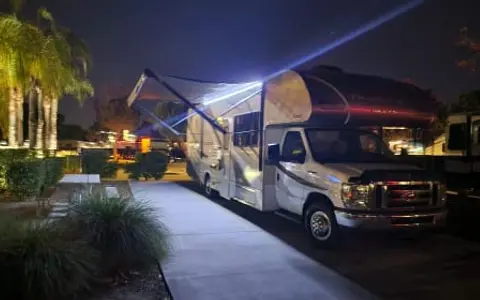 Thor Motor Coach Quantum Series RQ29 E450-V10 Specs