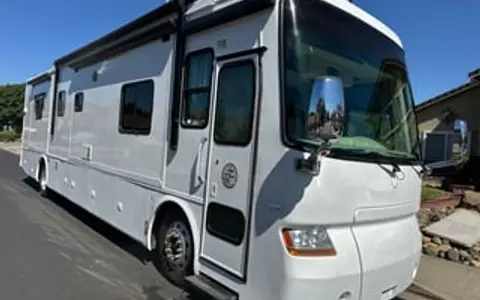 2007 Tiffin Motorhomes Phaeton 40 QBH