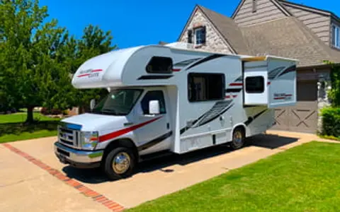 THOR FREEDOM ELITE 24' (super clean)