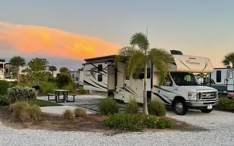 32' Bunkhouse w/WiFi - Your Home Away From Home