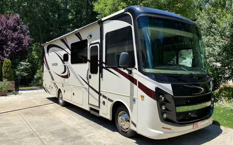Fully Stocked 2020 Entegra RV – Dog Friendly