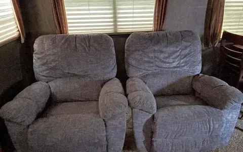 Eric And Christa's Winnebago Lite 5 Fifth Wheel