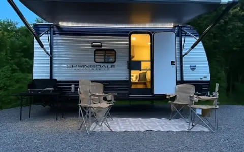 2025 Springdale - Beachy Camper w/Bunks, Pets Welcome