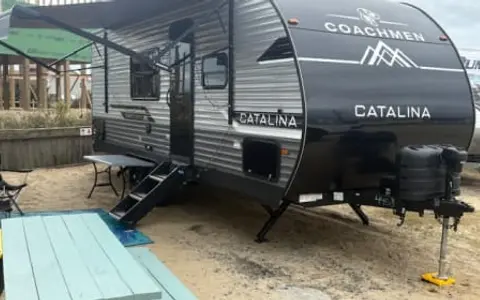 2025 Coachmen Catalina Summit