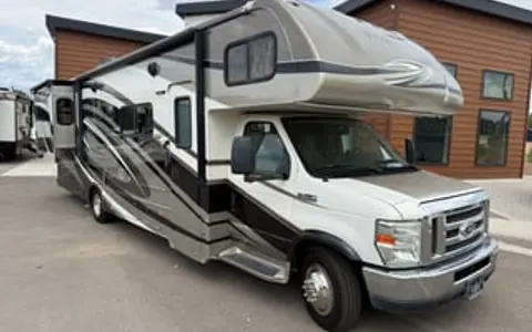 2016 Forester 3011DS/sleeps 8